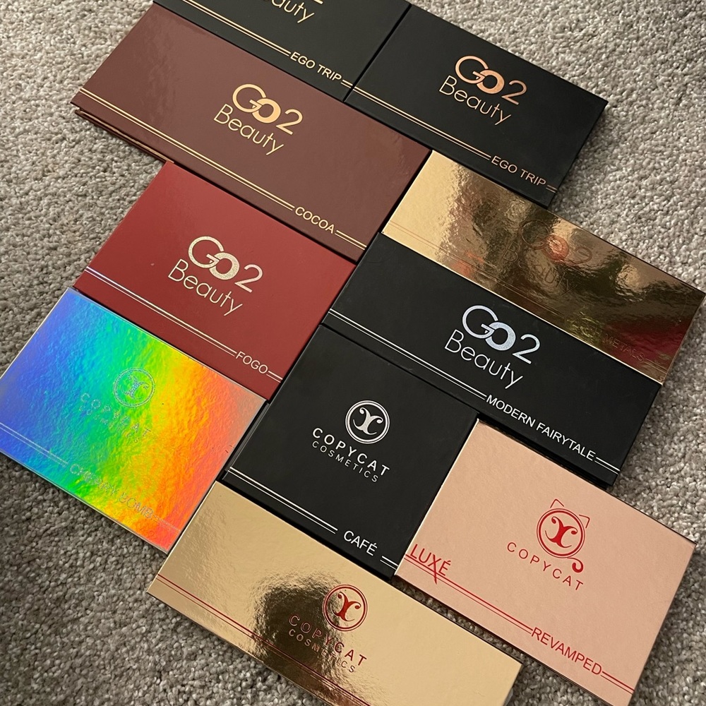 Go 2 Beauty and Copycat Cosmetics Eyeshadow (10 pallets)